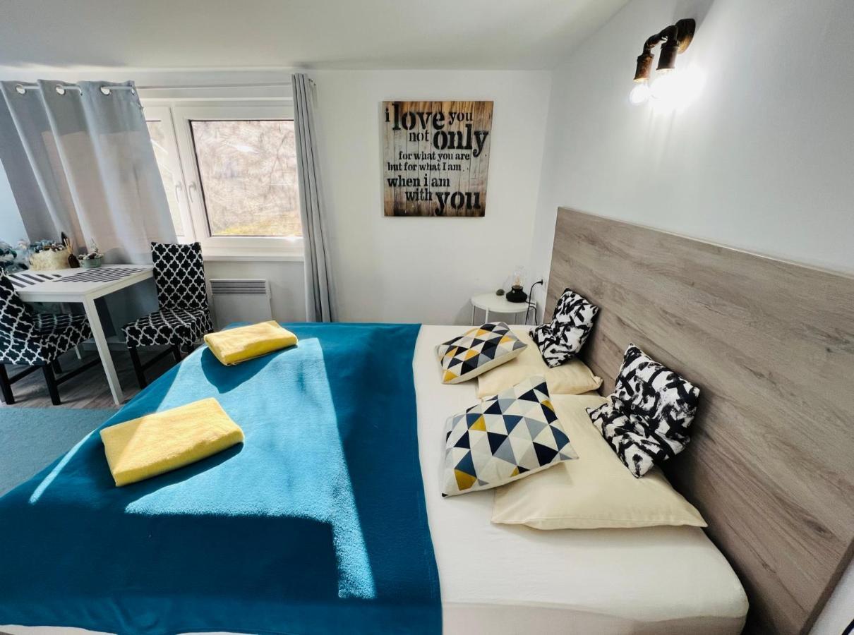Balcsitthon Apartmanok Siófok Zimmer foto